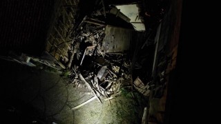 Şile’de iki katlı ahşap bina çöktü